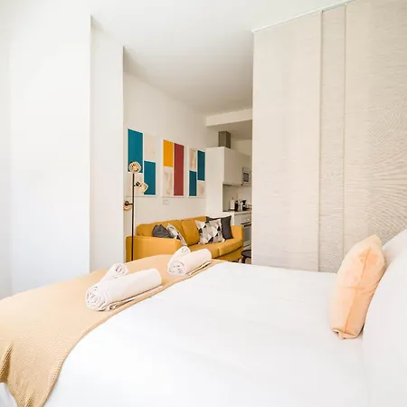 Fantastico Estudio Con Ascensor Playa De Canteras Bt3c 라스팔마스